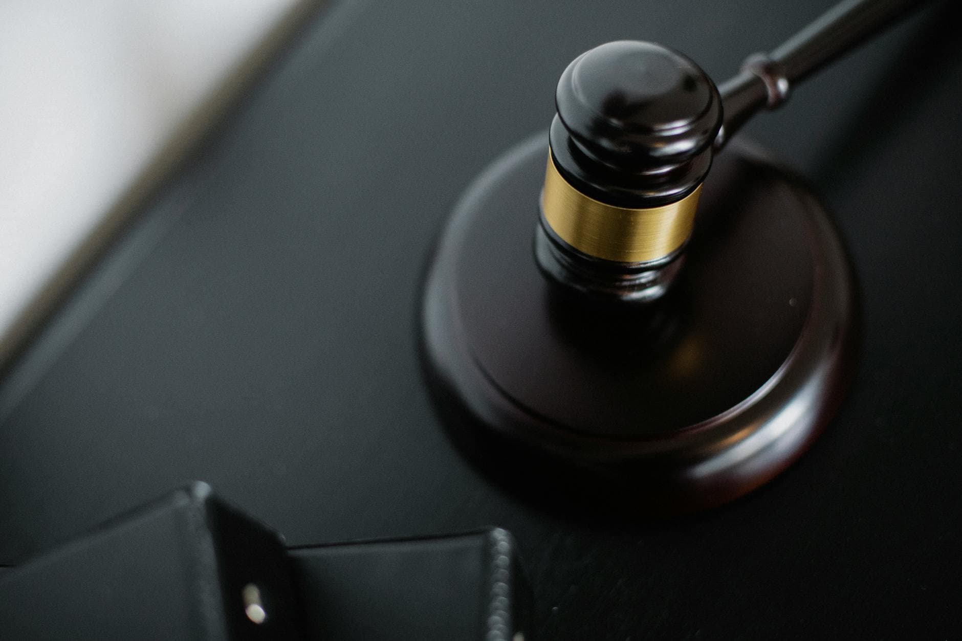 Contact center agent on headset representing TCPA payment call compliance