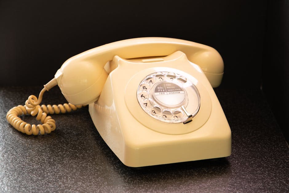 Agents at desks running outbound payment reminder calls